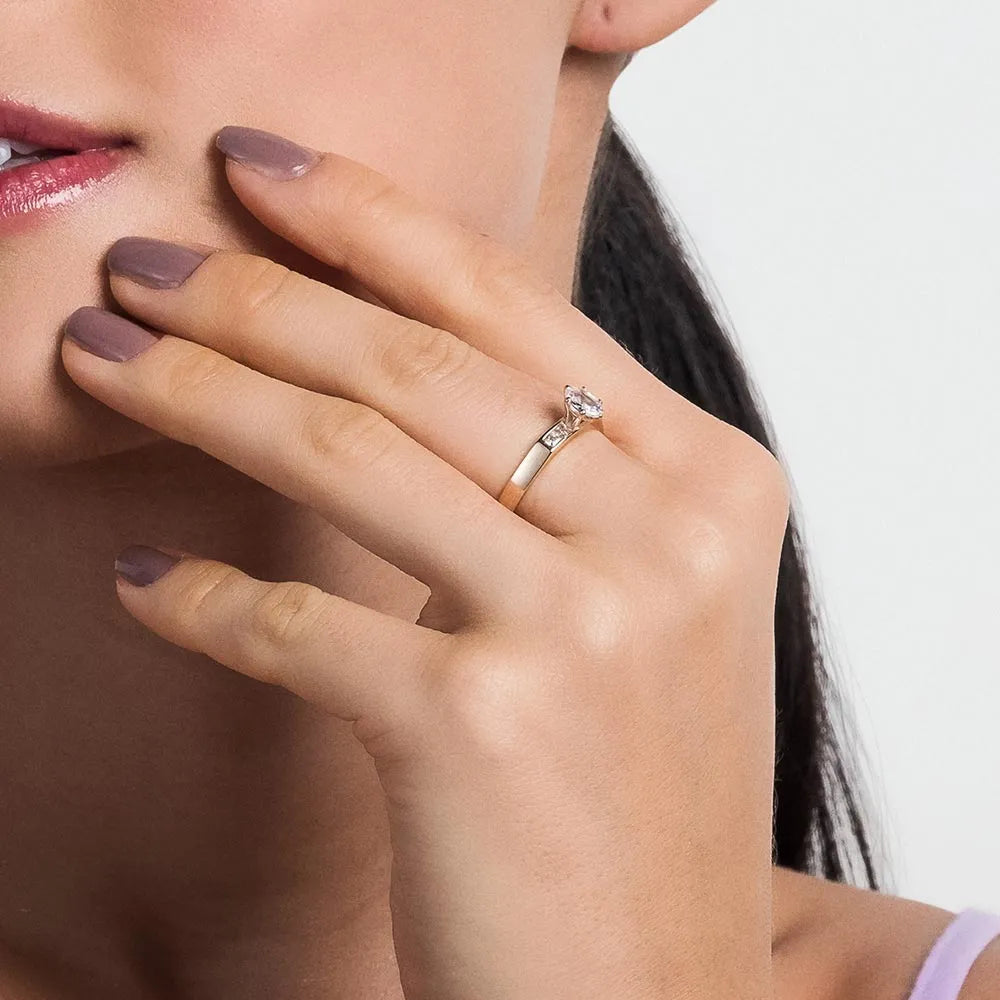 ANEL SOLITÁRIO BANHADO A OURO 18K COM ZIRCÔNIAS