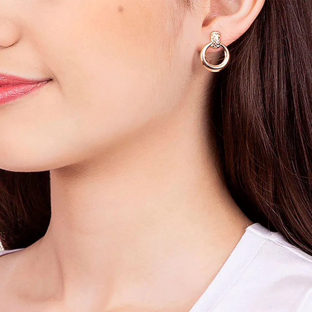 BRINCO CÍRCULO VAZADO BANHADO A OURO 18K